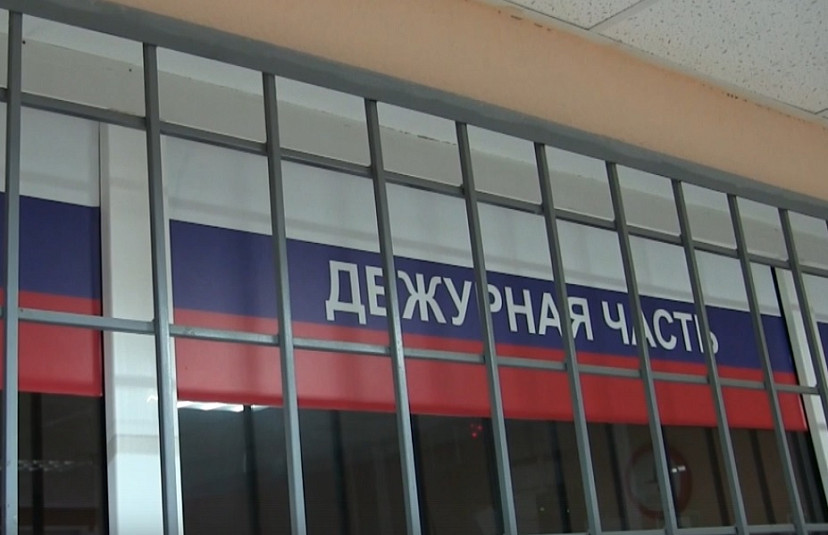 Житель Саратовской области сломал ухажеру бывшей девушки челюсть