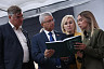 Делегация Запорожской области передала Музею истории СВО знамя с позывными саратовских бойцов